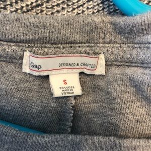 Light gray long sleeve Gap dress size small